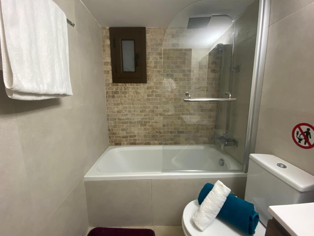 Philip Spacious Apartment Limassol Luaran gambar