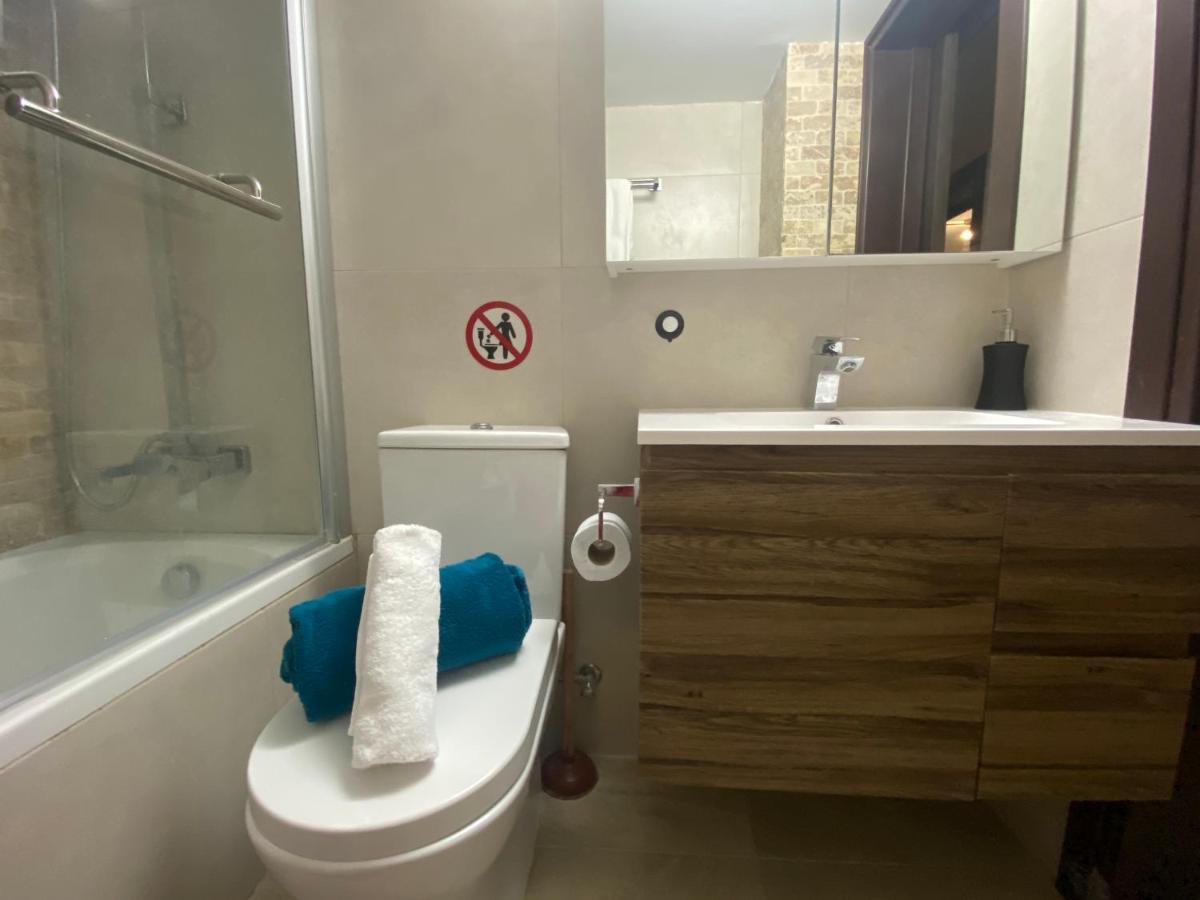 Philip Spacious Apartment Limassol Luaran gambar