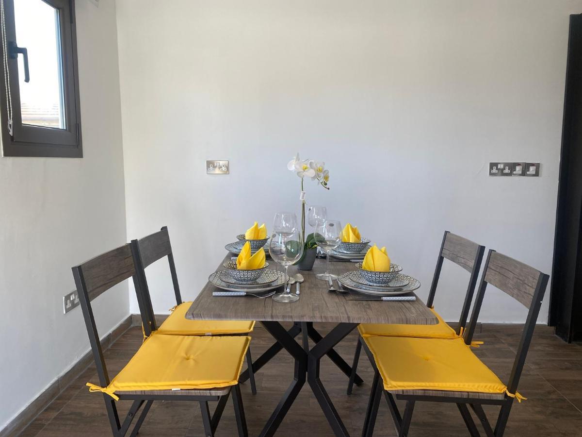 Philip Spacious Apartment Limassol Luaran gambar