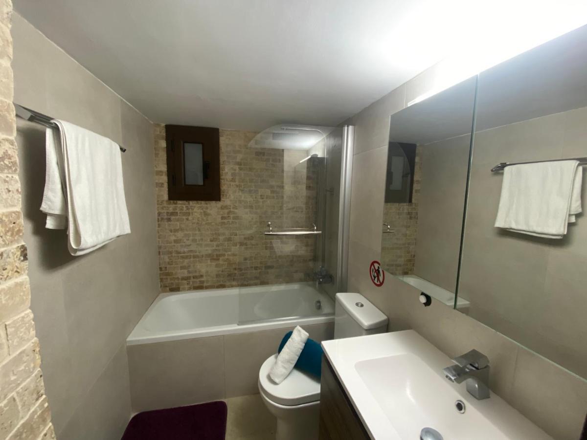 Philip Spacious Apartment Limassol Luaran gambar